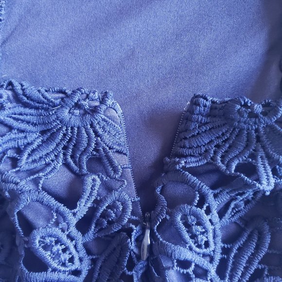 LULU'S Open Back Floral Lace Navy Blue Mini Dress SZ M - Picture 10 of 17